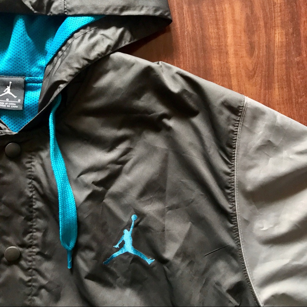 NWOT Nike Air Jordan Varsity Jacket - Picture 3 of 4